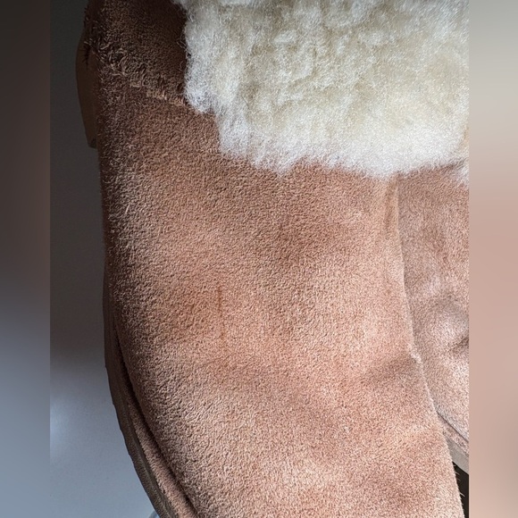 UGG Mckay Chestnut Suede Sheepskin Ankle Boots Booties Size US 8.5 Women - Picture 4 of 16